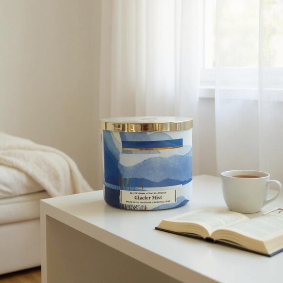 Bath & body work Glacier Mist Large 3-Wick Candle New - Picture 1 of 3